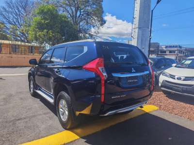 Mitsubishi Montero Sport - Image 2