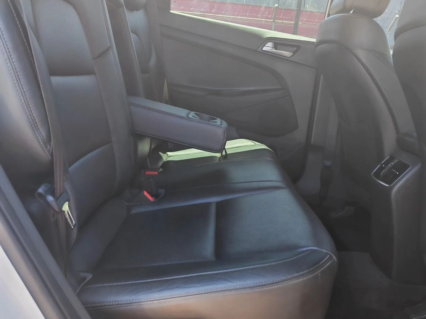 Hyundai Tucson - Image 8