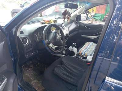 Nissan Frontier - Image 4