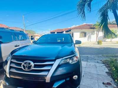 Toyota Fortuner - Image 2
