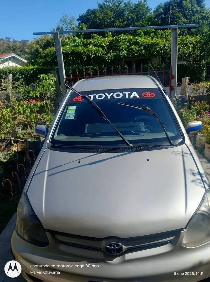 2003 Toyota Yaris