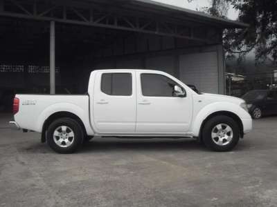 Nissan Navara - Image 2