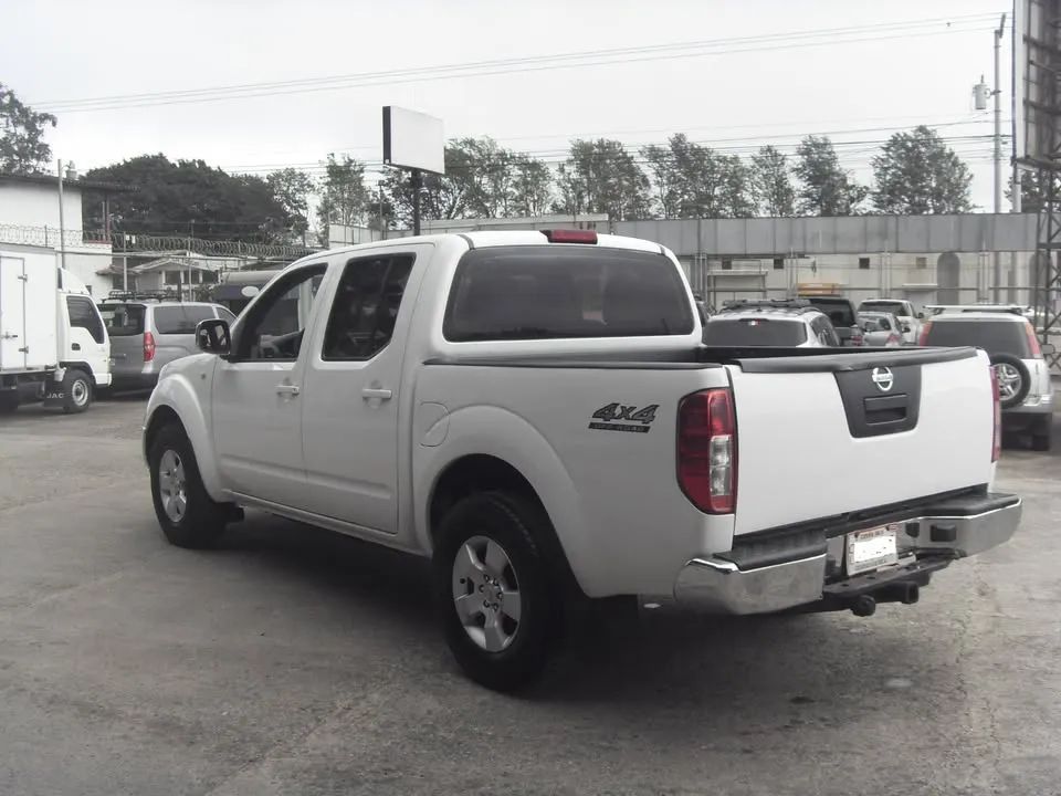 Nissan Navara - Image 5