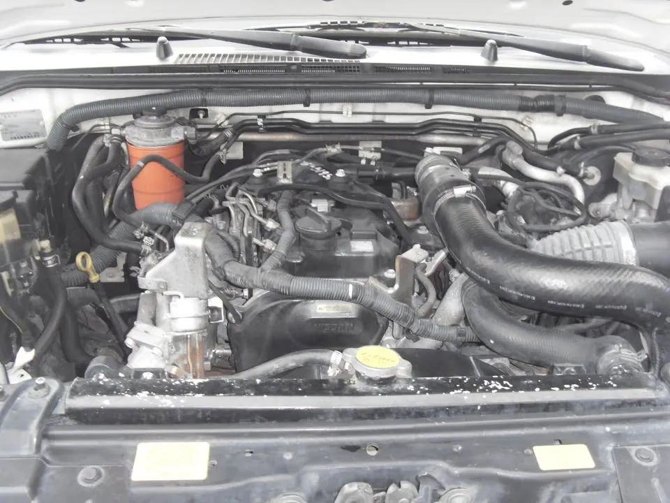 Nissan Navara - Image 12