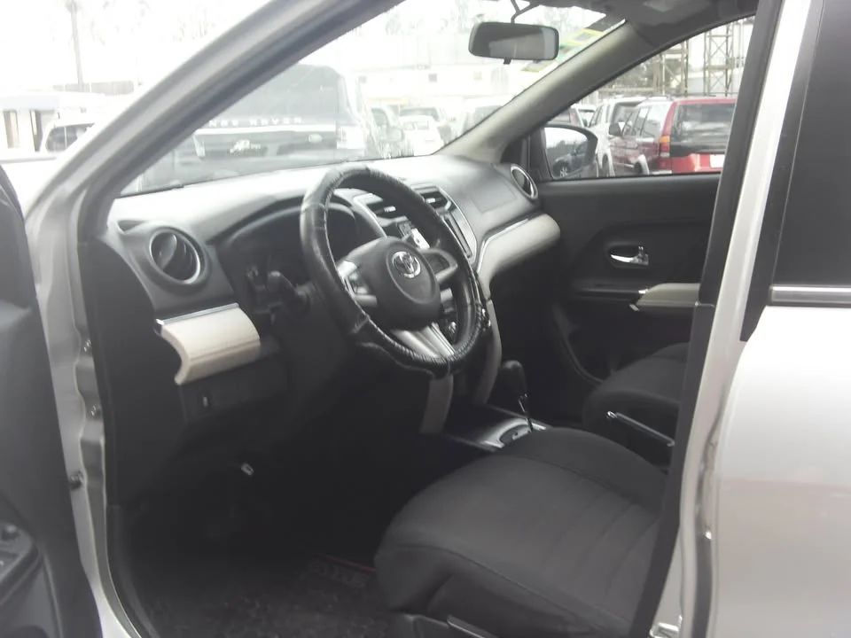 Toyota Rush - Image 7