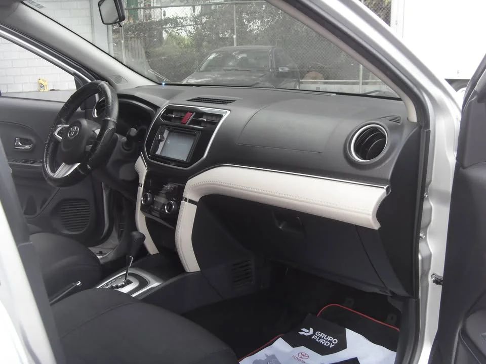 Toyota Rush - Image 8