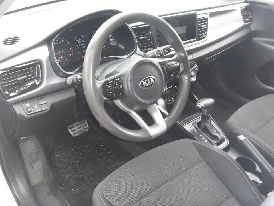 Kia Rio - Image 9