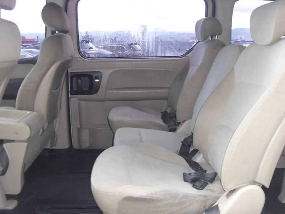 Hyundai H1 - Image 10