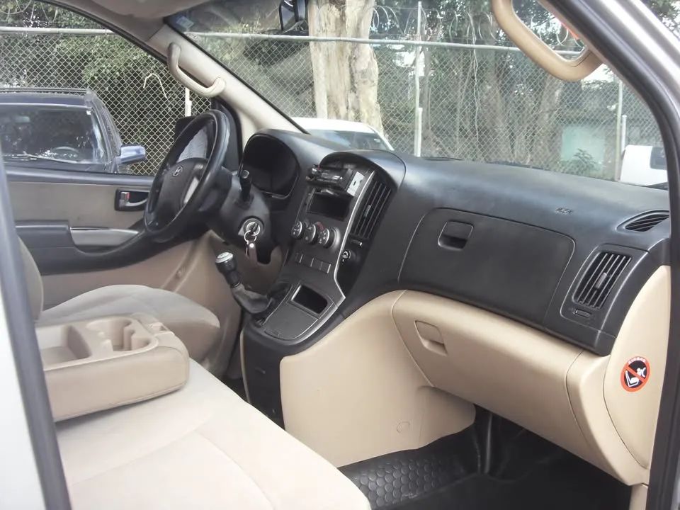 Hyundai H1 - Image 12