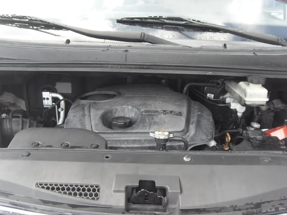 Hyundai H1 - Image 13
