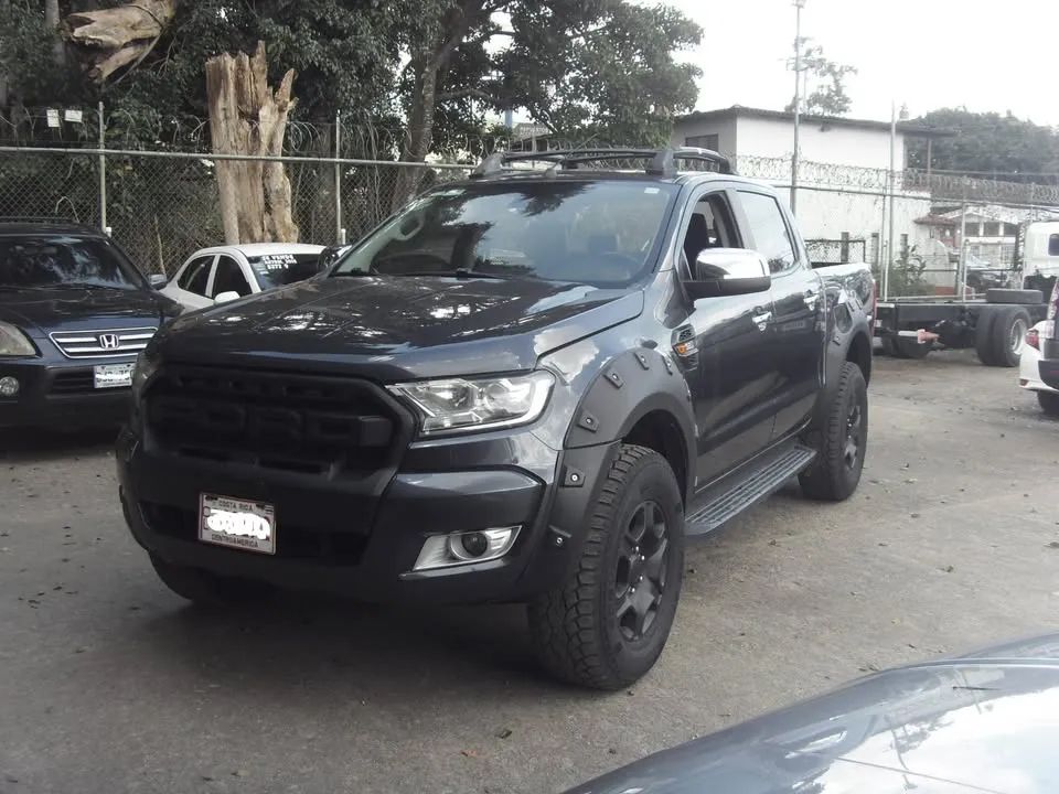 Ford Ranger - Image 8