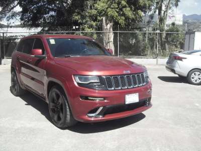 Jeep Grand Cherokee SRT - Image 2