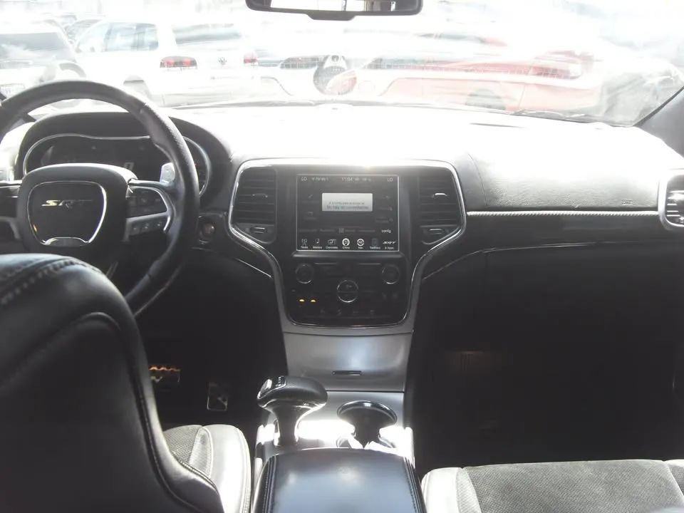 Jeep Grand Cherokee SRT - Image 13