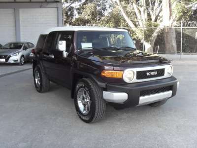 Toyota FJ Cruiser - Image 4