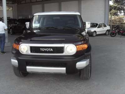Toyota FJ Cruiser - Image 2