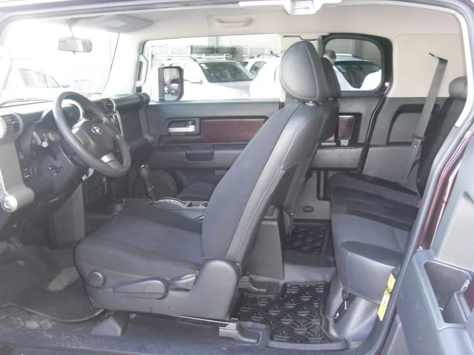 Toyota FJ Cruiser - Image 14