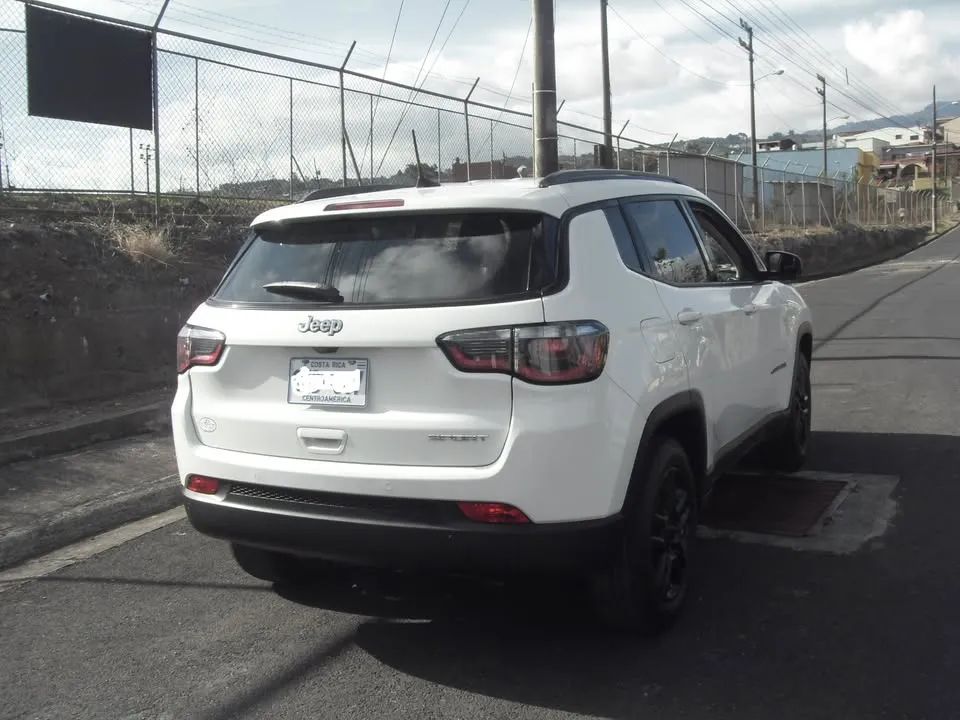 Jeep Compass - Image 4