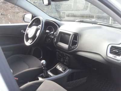 Jeep Compass - Image 12