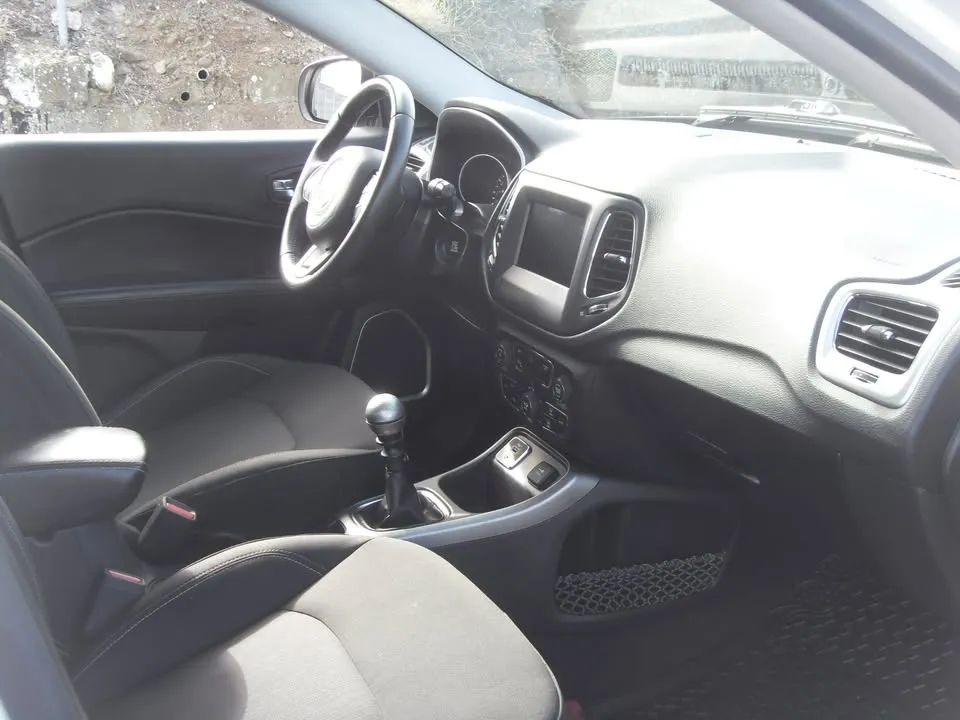 Jeep Compass - Image 13