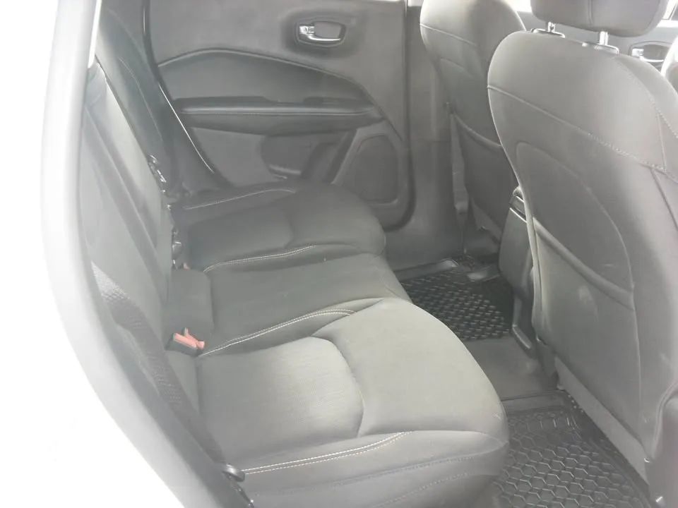 Jeep Compass - Image 14
