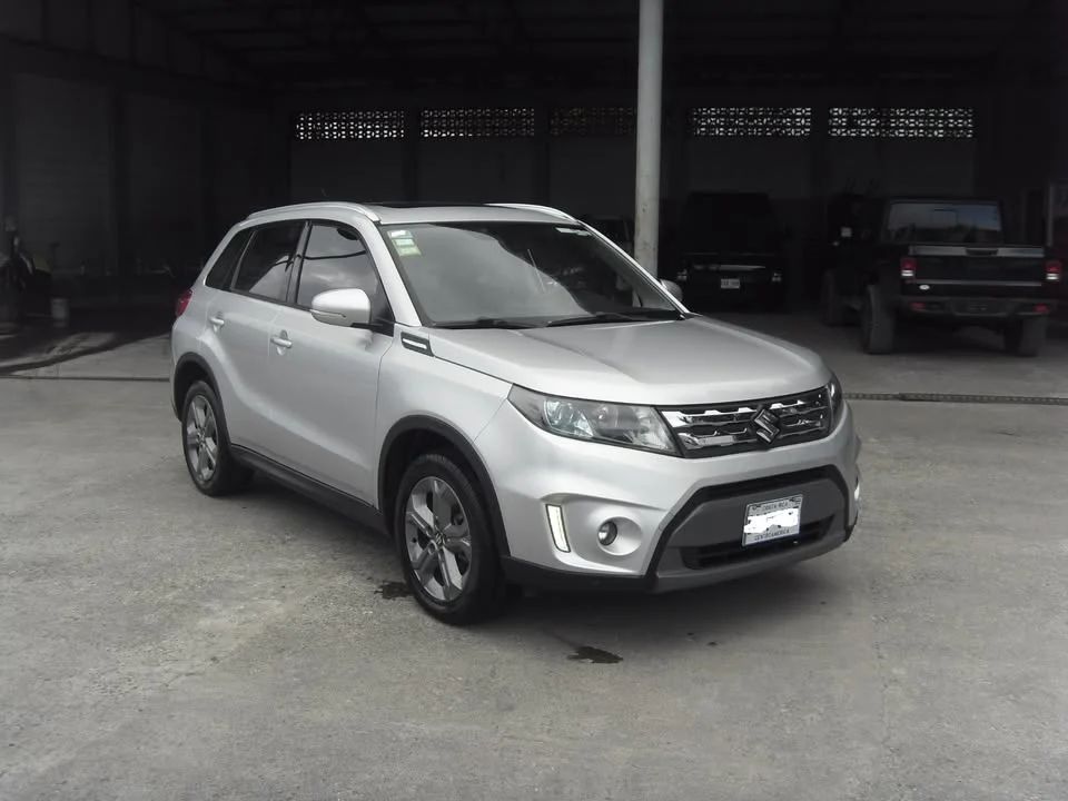 Suzuki Vitara GLX Z - Image 8