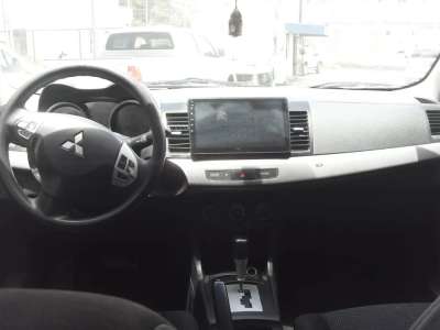 Mitsubishi Lancer - Image 11