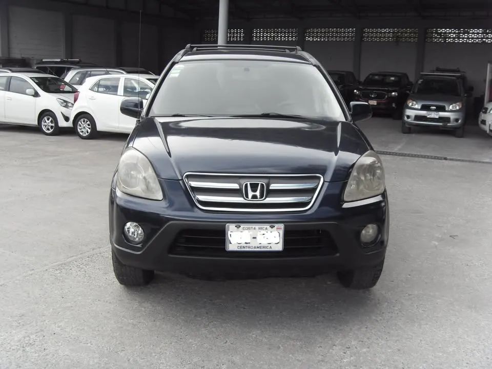 Honda CR-V - Image 1