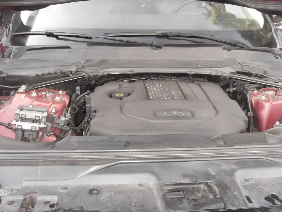 Land Rover Discovery SE - Image 14