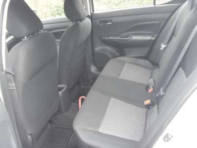 Nissan Versa - Image 10