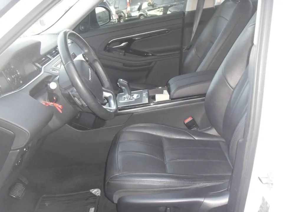 Land Rover Range Rover Evoque - Image 11