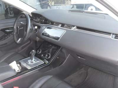 Land Rover Range Rover Evoque - Image 14