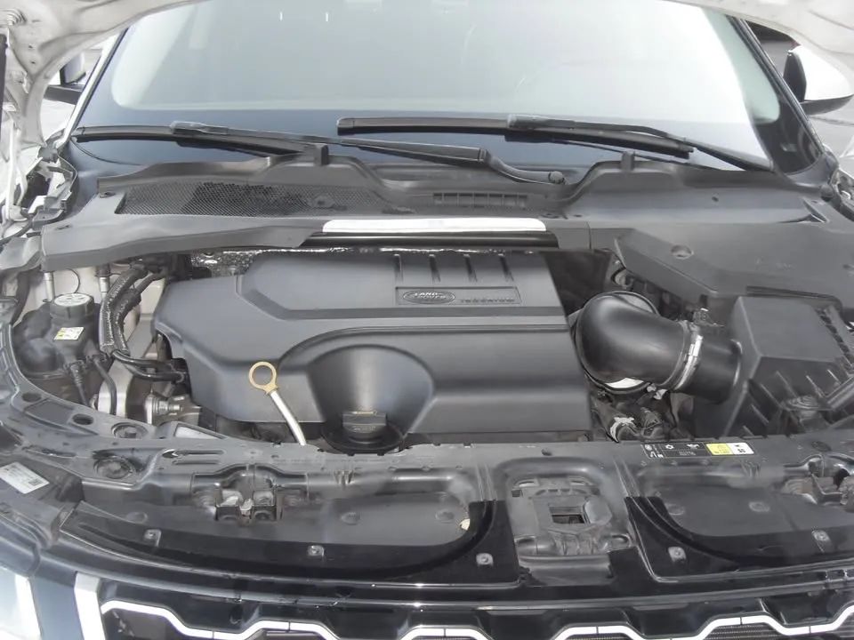 Land Rover Range Rover Evoque - Image 15
