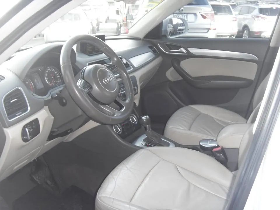 Audi Q3 - Image 9