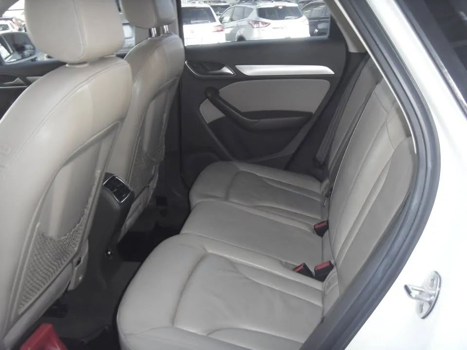 Audi Q3 - Image 11