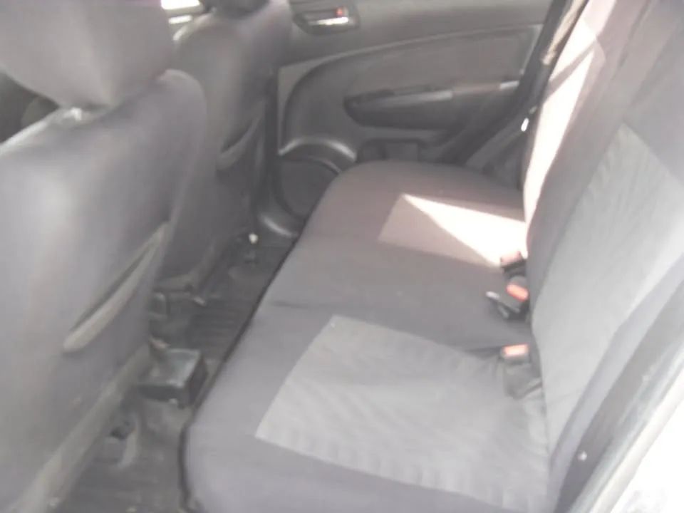 Suzuki Swift - Image 10