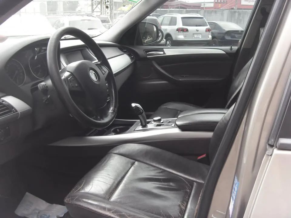 BMW X5 - Image 10