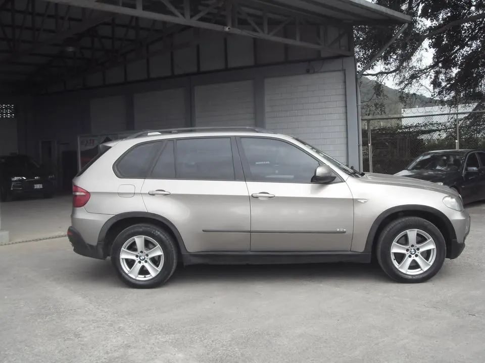 BMW X5 - Image 14