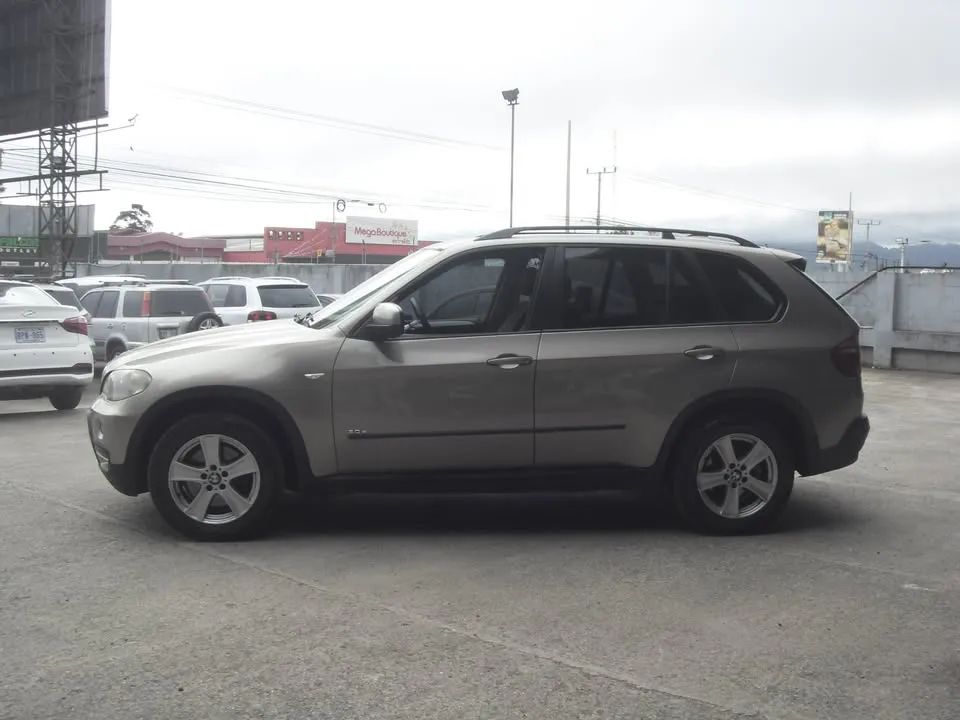 BMW X5 - Image 15
