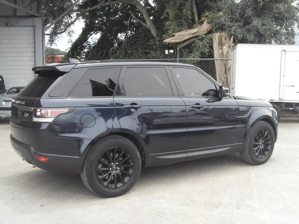 Land Rover Range Rover Sport - Image 3