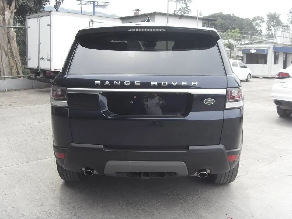 Land Rover Range Rover Sport - Image 4
