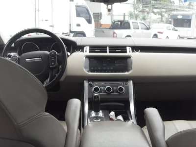 Land Rover Range Rover Sport - Image 11