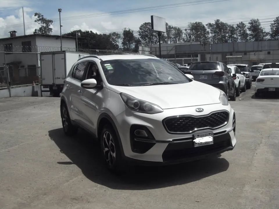 Kia Sportage - Image 10