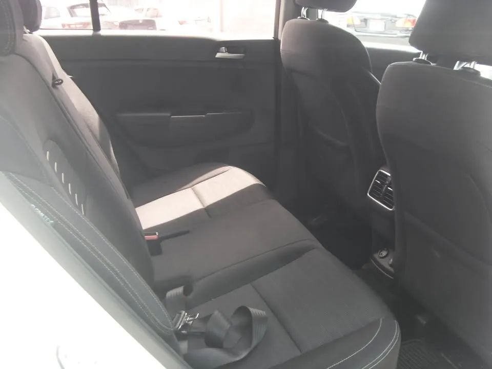 Kia Sportage - Image 14