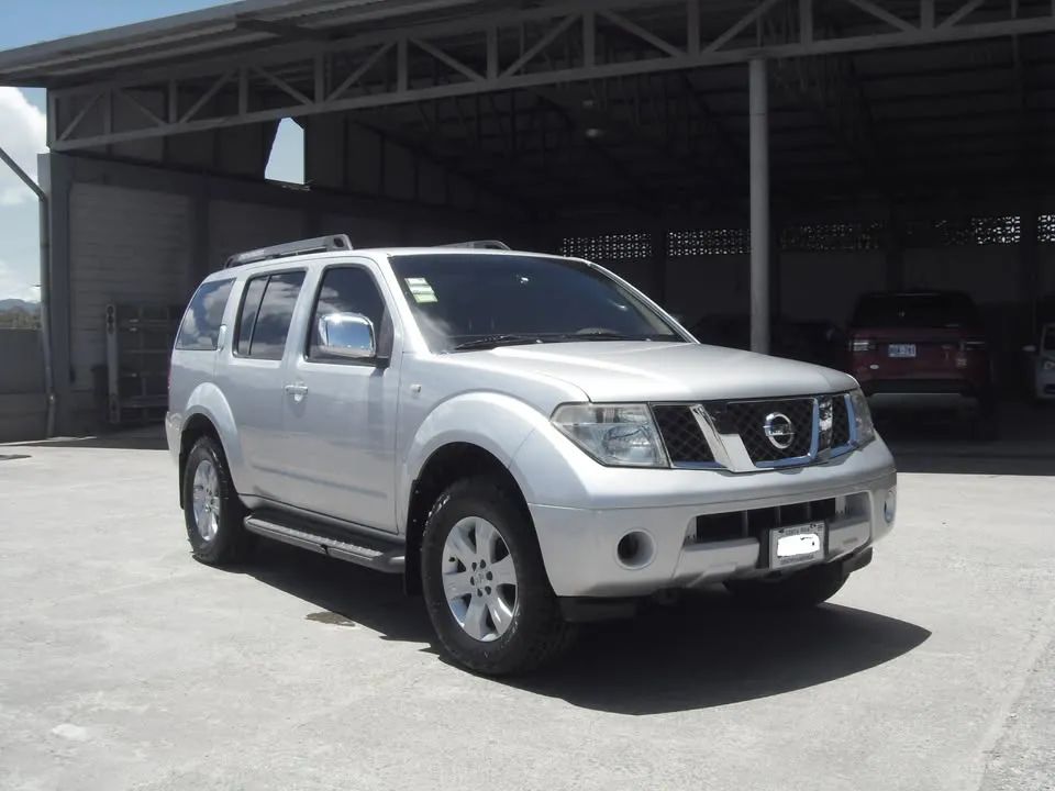 Nissan Pathfinder - Image 2