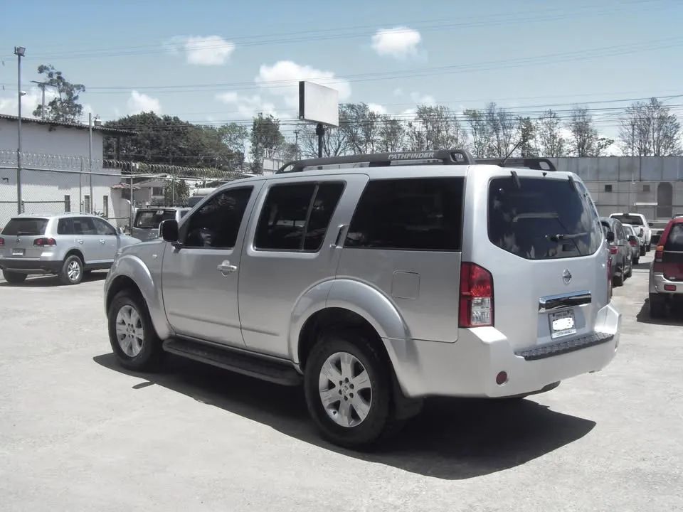 Nissan Pathfinder - Image 6