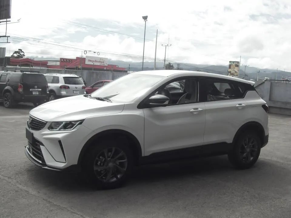 Geely Coolray - Image 17