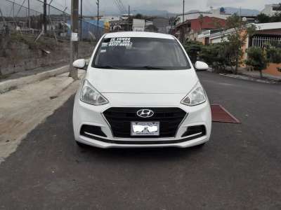 Hyundai Grand i10 Sedan - Image 1