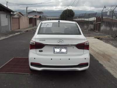 Hyundai Grand i10 Sedan - Image 6