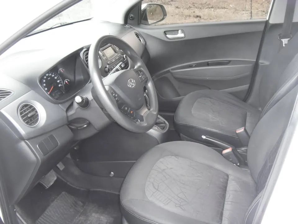 Hyundai Grand i10 Sedan - Image 11