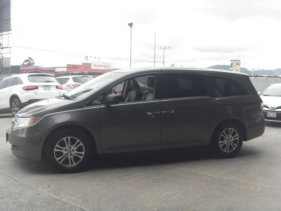 Honda Odyssey EXL - Image 7
